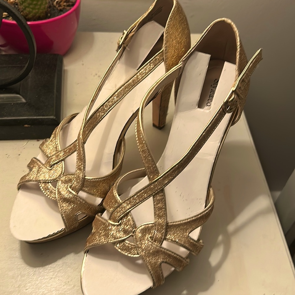 Gold glittery heels